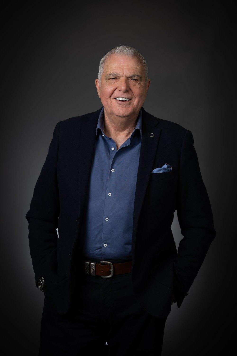 carousel-hero-element image-6